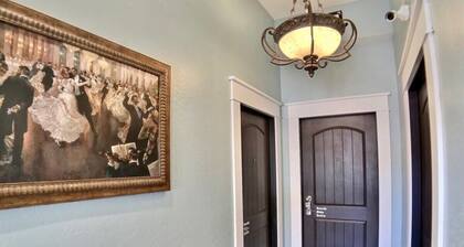 Heart of downtown, Reserved Parking, Spa Shower