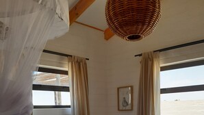 2 室のベッドルーム、WiFi (無料)、ベッドシーツ