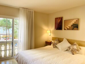 标准双人房, 海景 | 客房内保险箱、笔记本电脑工作区、隔音、免费 WiFi