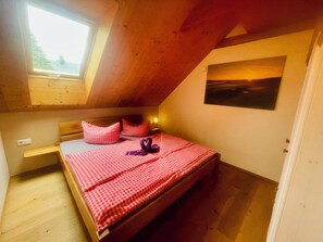 2 chambres, lit parapluie, Wi-Fi gratuit, draps fournis