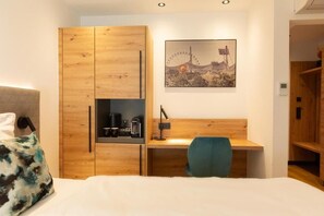 Double Room | In-room safe, desk, soundproofing, cribs/infant beds - Das Metzgerbräu (Hohenwart)