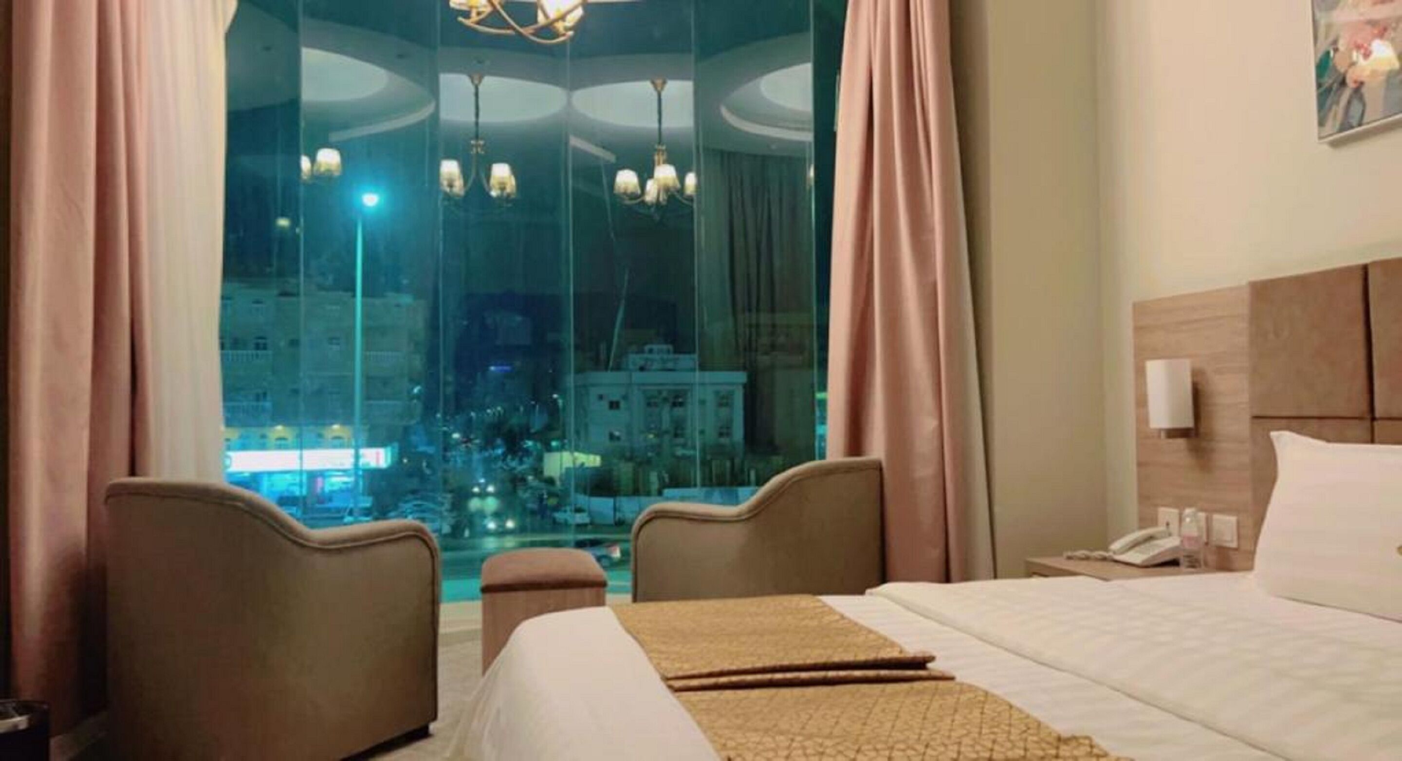 family suite | premium bedding, pillow-top beds, in-room safe, blackout curtains