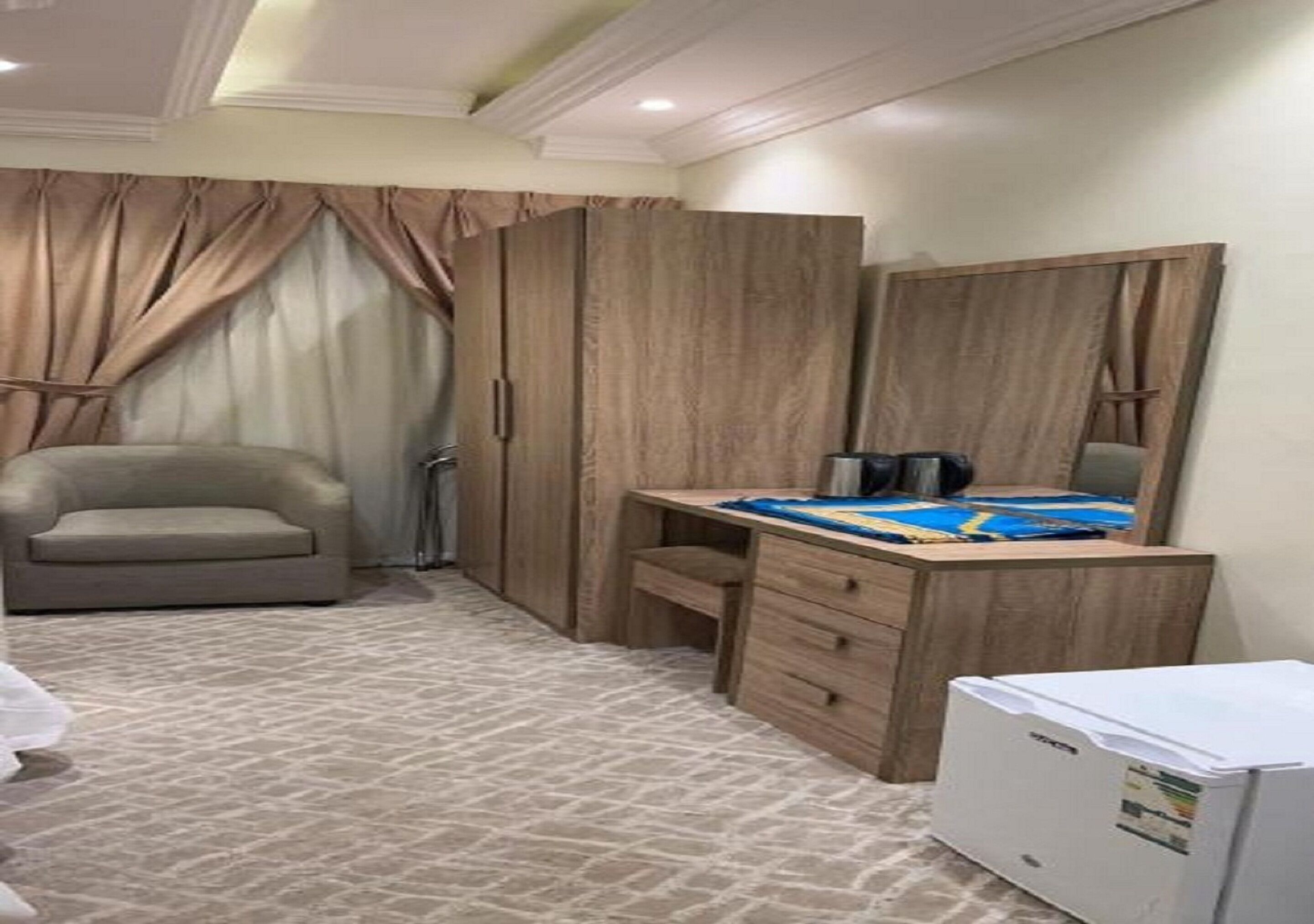 premium bedding, pillow-top beds, in-room safe, blackout curtains