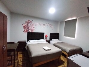 Quarto triplo | Wi-Fi de cortesia, roupa de cama