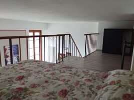 Apartment | 1 bedroom, free WiFi, bed sheets