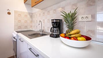 Apartment, 1 Bedroom, Balcony | Private kitchen
