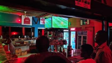 Bar (en el alojamiento)