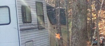 Quiet camper Wooded space Small creek Extra cruelty free & vegan avail Enjoy!