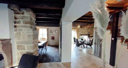 Boerderij , 8 Persoons met Zwembad en Groots Uitzicht