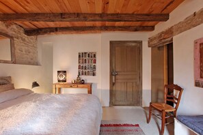 4 Schlafzimmer, Bügeleisen/Bügelbrett, Reisekinderbett, WLAN