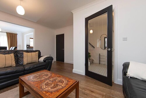 Beautiful 3-bed House in Merthyr Tydfil