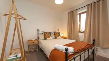 Casa | 3 habitaciones, tabla de planchar con plancha y wifi gratis