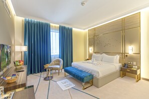 Allergikerbettwaren, Schreibtisch, schallisolierte Zimmer