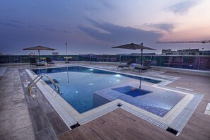 Outdoor pool - Green Park Hotel (Doha)