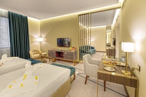 Hypo-allergenic bedding, desk, soundproofing, iron/ironing board - Green Park Hotel (Doha)