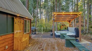 House (Wonderland Chateau) | Bahagian luar