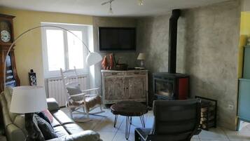 Télévision, livres, chaßne hi-fi