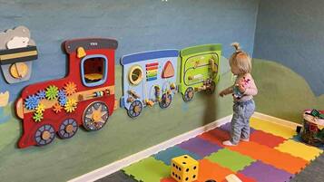 Children’s play area – indoor