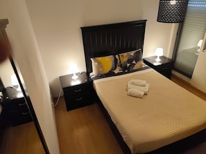 1 camera, ferro/asse da stiro, Wi-Fi gratuito, lenzuola