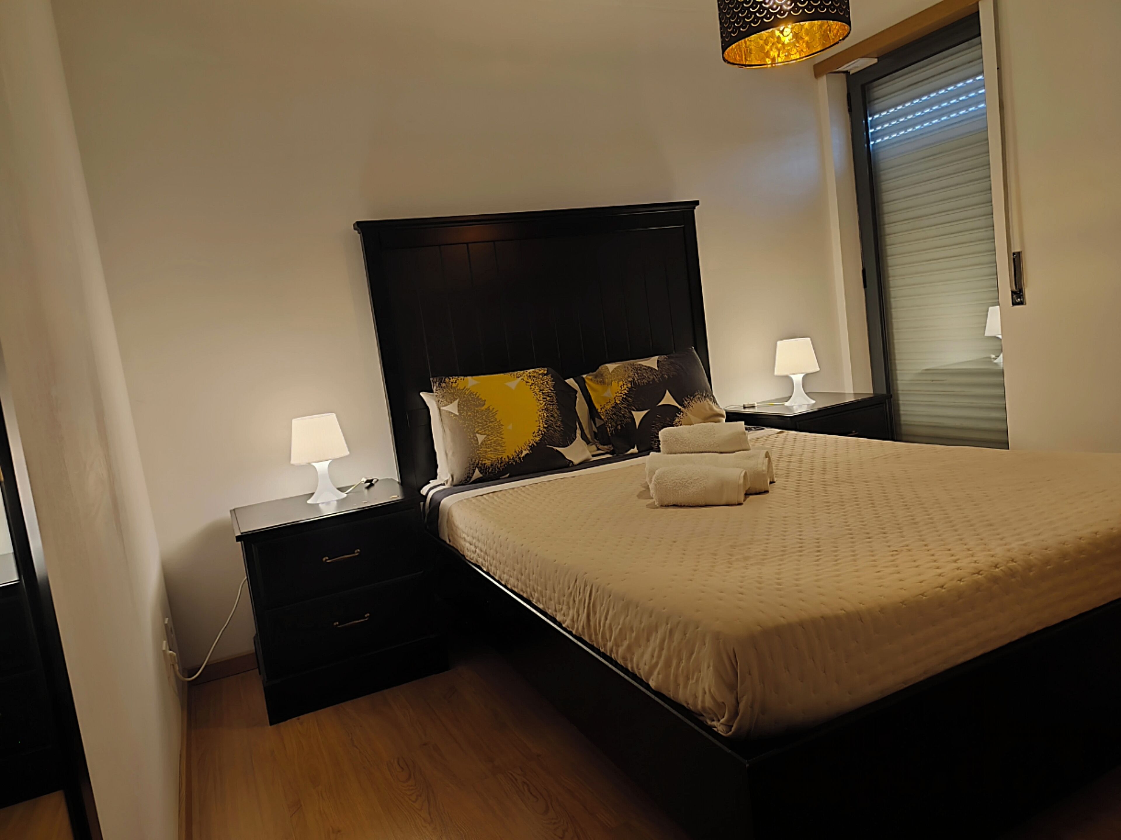 1 chambre, fer et planche à repasser, Wi-Fi gratuit, draps fournis