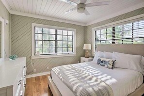 7 Schlafzimmer, Bügeleisen/Bügelbrett, Internetzugang, Bettwäsche