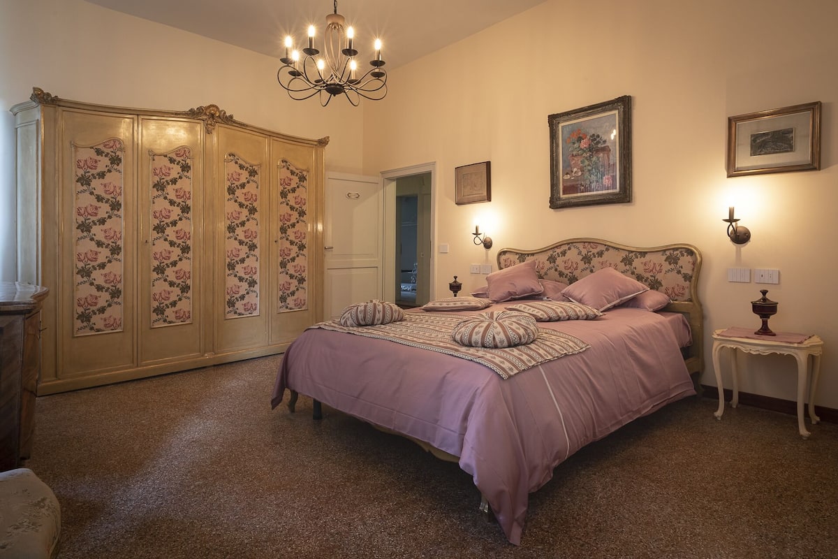 1 habitación, escritorio, sistema de insonorización y wifi gratis