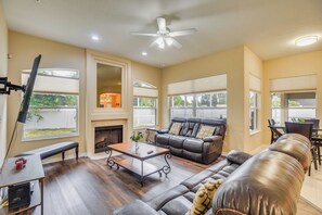 House (5 Bedrooms) | Interior