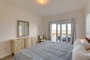 7 chambres, fer et planche à repasser, draps fournis