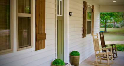 Relax Near the Lake less than 2 miles from JP Coleman State Park