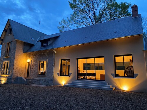 Maison au Cœur de la Forêt