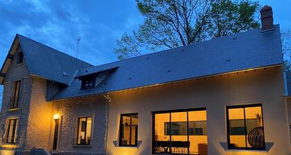 Maison au Cœur de la Forêt