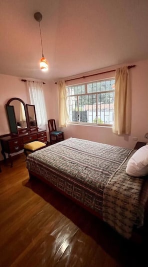 4 bedrooms