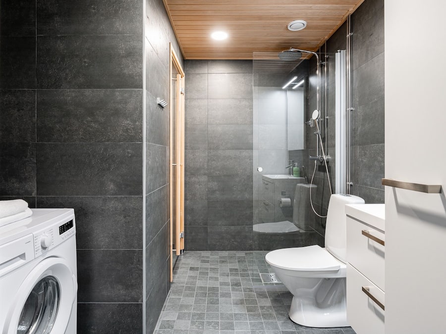 Apartamento luxo | Banheiro | Chuveiro, secador de cabelo, bidê, toalhas de banho