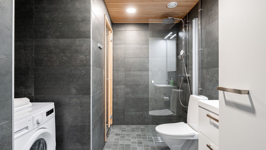 Spacious 2BR at Tammela Stadium - Sauna & Balcony