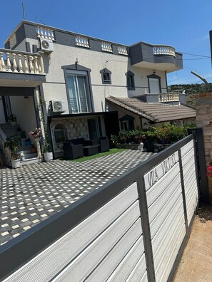 Living area - Vila Viktori (Ksamil)