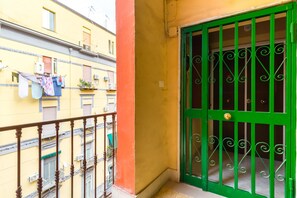 Apartment | 2 bedrooms - White Blue Apartment at Sanit (Naples)