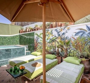 ลานระเบียง/นอกชาน