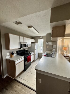 Dishwasher - Villas of Island 3BR Condo Resort near Disney (Four Corners)