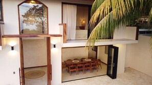 Outdoor dining - Open up for the Ocean View! Equipped, AC, Wi-Fi (Puntarenas Province)