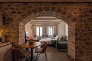 Superior Apartment | Extra beds - Sampatiki Suites - Seaview Luxury Suites With Breakfast And Spa (South Kynouria)