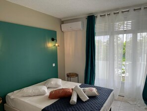 1 bedroom, iron/ironing board, free WiFi, bed sheets