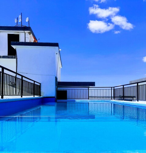Zanzi Luxury Apartments 3 Bedroom in Lavington with Rooftop 
