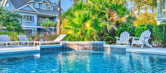 Custom Putting Green, Game Room, Steps to Beach, Private Pool w/ TV, Elevator