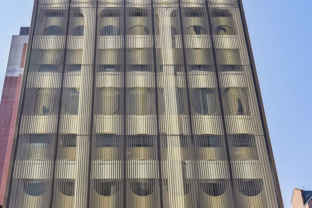 Meco Hotel - Hostel