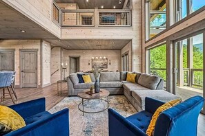 TV, peis og fotballspill