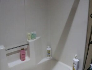 Hårtørrer, håndklæder, Sæbe, Shampoo