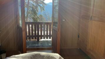 3 Schlafzimmer, Schreibtisch, Bügeleisen/Bügelbrett, kostenloses WLAN