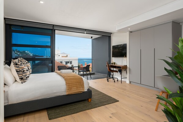 Grand Studio | View from room - 7 on Bantry 403 (Cape Town)