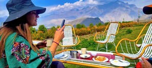 Luxury Double Room, Non Smoking, Garden Area | Living area - Tourist Home Khaplu (Khaplu)