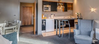 Modern flat a short walk from Shrewsbury centre - Pass the Keys